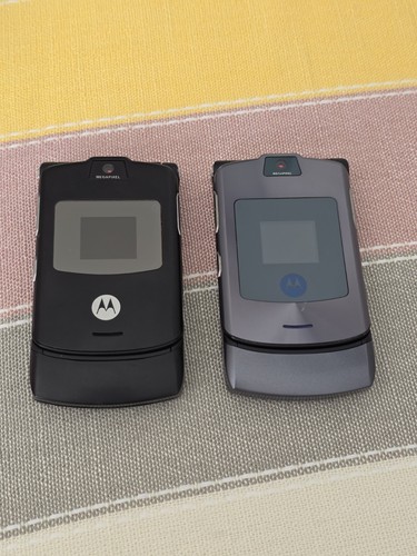 Rare vintage motorola razr v3i - rare,